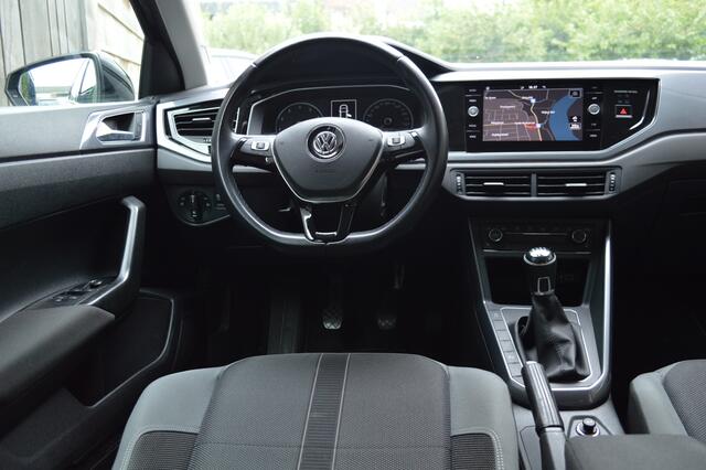 Volkswagen POLO 1.0 TSI Highline Navi Clima CarPlay Pdc