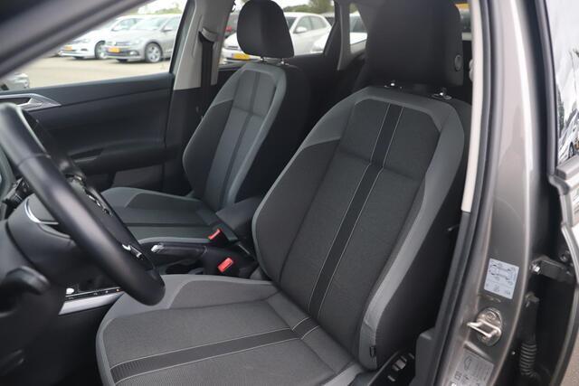 Volkswagen POLO 1.0 TSI Highline Business R-Line Virtual Keyless Full LED Navigatie Achteruitrijcamera Clima Adaptive Cruise Stoelverwarming Sportonderstel inklapbare Spiegels