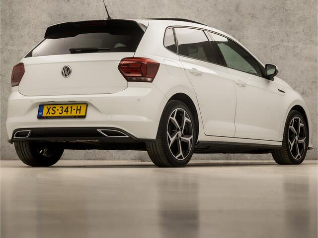Volkswagen POLO 1.0 TSI R-Line Sport (2X R-LINE, SCHUIFDAK, VIRTUAL COCKPIT, KEYLESS, APPLE CARPLAY, CAMERA, ALCANTARA, GETINT GLAS, ZWART HEMEL, ADAPTIVE CRUISE, LM VELGEN, NIEUWSTAAT)