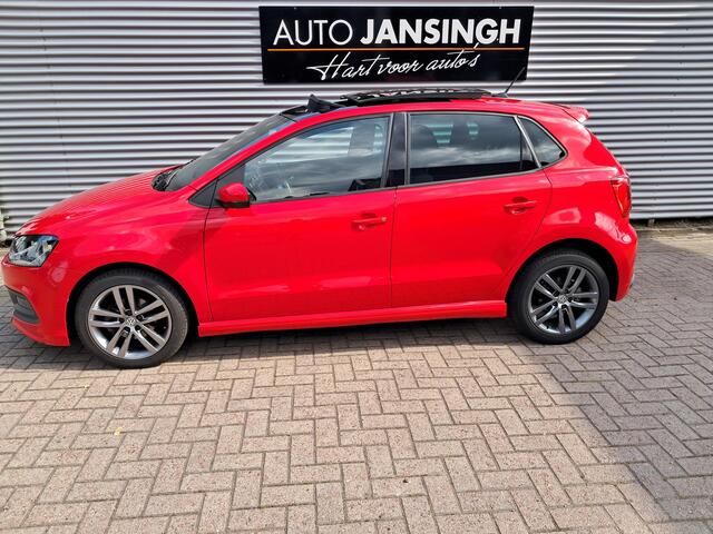 Volkswagen POLO met 72.530 km!!! 1.2 TSI Comfortline Business R-line met schuif/kanteldak | Clima | Cruise control | LM Velgen | Navigatie | RIJKLAARPRIJS INCL 12 MAANDEN GARANTIE EN BEURT