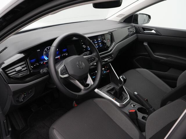 Volkswagen POLO 1.0 TSI 95 pk Life | Navigatie | Parkeersensoren voor/achter | Climatronic | Carplay
