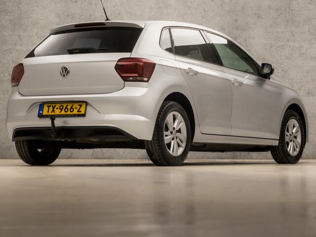 Volkswagen POLO 1.0 TSI Sportline Automaat (APPLE CARPLAY, ADAPTIVE CRUISE, TREKHAAK, SPORTSTOELEN, LM VELGEN, LED ACHTERLICHTEN, NIEUWE APK, NIEUWSTAAT)