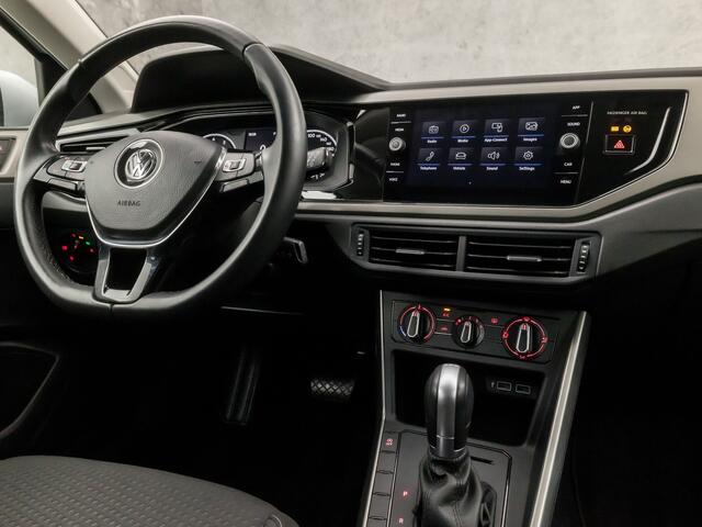 Volkswagen POLO 1.0 TSI Sportline Automaat (APPLE CARPLAY, ADAPTIVE CRUISE, TREKHAAK, SPORTSTOELEN, LM VELGEN, LED ACHTERLICHTEN, NIEUWE APK, NIEUWSTAAT)