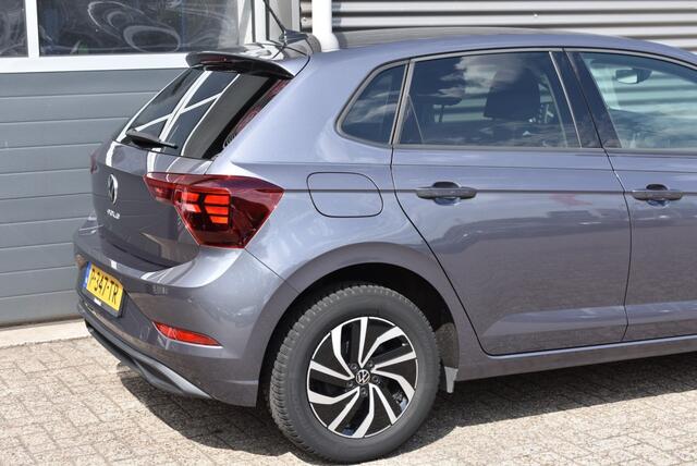 Volkswagen POLO 1.0 TSI LIFE / ACHTERUITRIJCAMERA / ADAP. CRUISE CONTROL / LANE ASSIST
