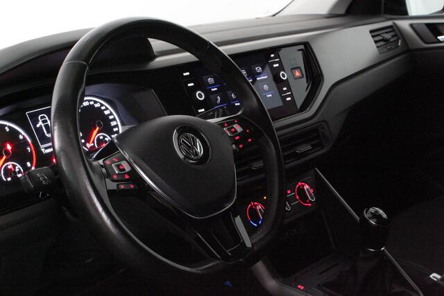 Volkswagen POLO 1.0 MPI Comfortline > Cruise control/Carplay/Getint glas/18inch/all season banden