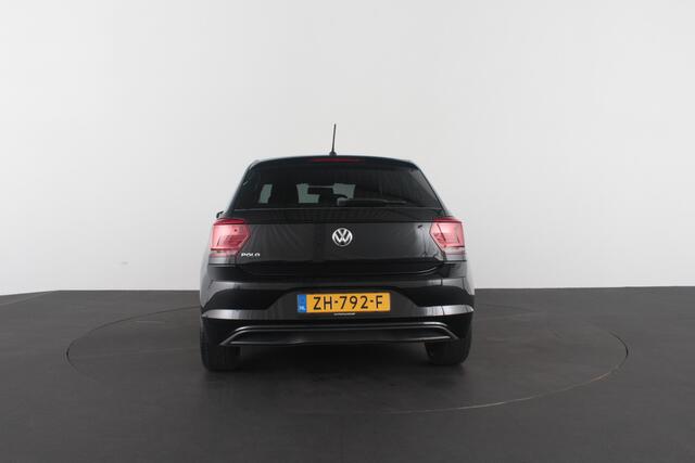 Volkswagen POLO 1.0 MPI Comfortline > Cruise control/Carplay/Getint glas/18inch/all season banden