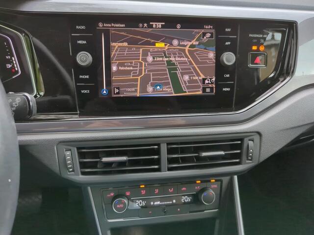 Volkswagen POLO 1.0 TSI Highline / Digitaal dashboard / Navigatie / Climate controle / Parkeersensoren /