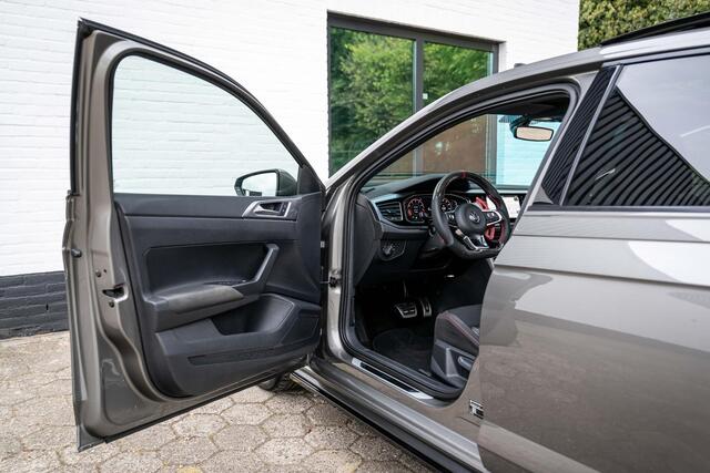 Volkswagen POLO 2.0 TSI GTI Sportuitlaat Carbon Stuur Pano Beats