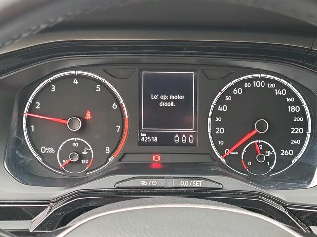 Volkswagen POLO 1.0 TSI R-Line Edition / PARK. SENSOREN/ APP-CONNECT/ GETINT GLAS/ AIRCO/ 16" LMV