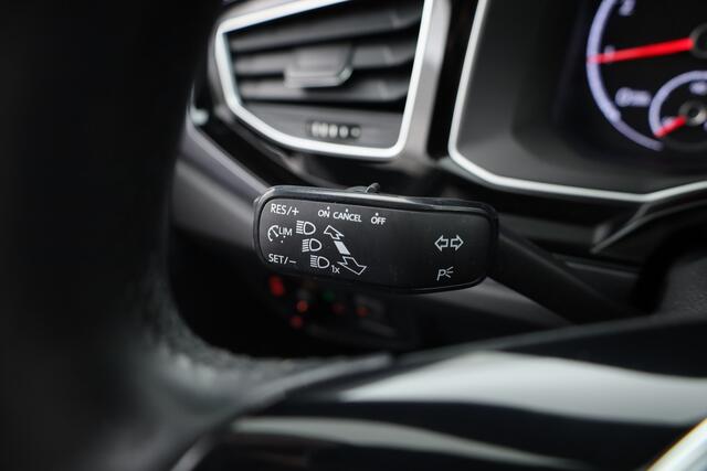 Volkswagen POLO 1.0 TSI Highline | Navi | All Seasons | PDC V+A | Stoelverw. | Bluetooth