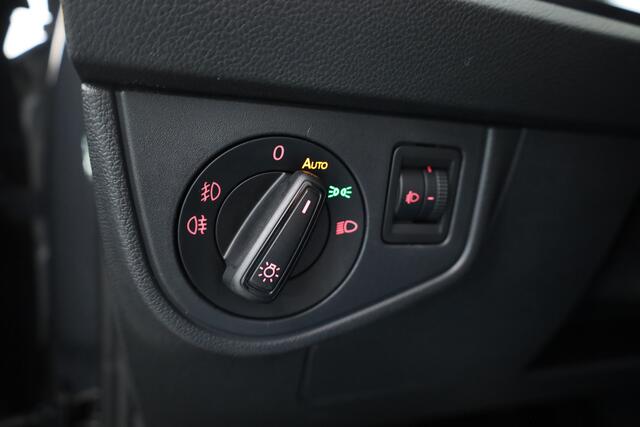 Volkswagen POLO 1.0 TSI Highline | Navi | All Seasons | PDC V+A | Stoelverw. | Bluetooth
