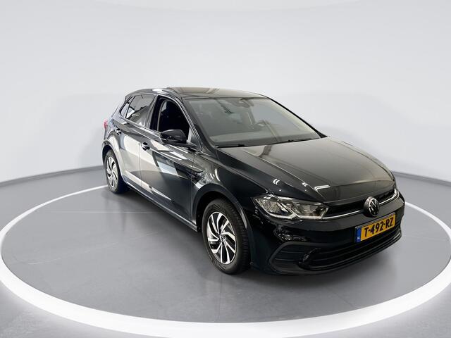 Volkswagen POLO 1.0 TSI 95pk Life · Apple/Android Car Play · P-Sensoren · Navigatie · Airco · DAB · Getint Glas · 15'' Inch · Garantie t/m 21-08-2027 of 100.000km