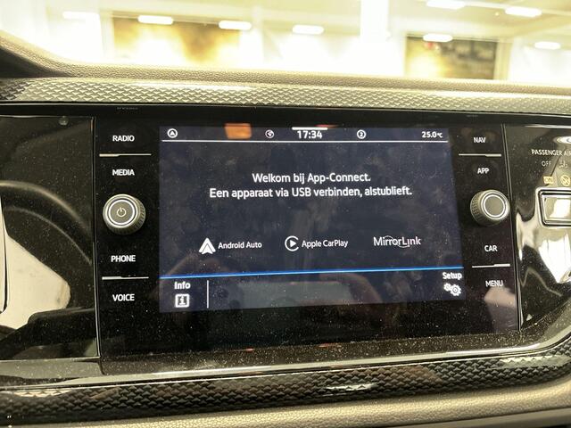 Volkswagen POLO 1.0 TSI 95pk Life · Apple/Android Car Play · P-Sensoren · Navigatie · Airco · DAB · Getint Glas · 15'' Inch · Garantie t/m 21-08-2027 of 100.000km