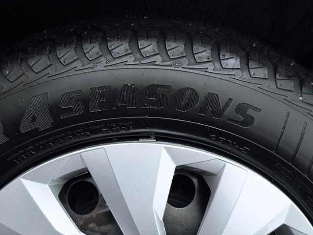 Volkswagen POLO 1.0 TSI ComfortLine Automaat | Navi | PDC | All-seasons