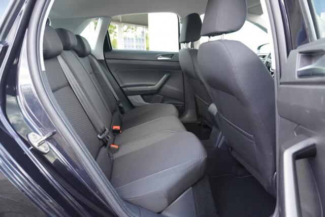 Volkswagen POLO 1.0 TSI Comfortline Automaat | CarPlay | Park.sensoren | Navigat