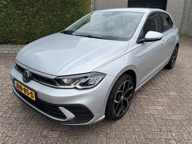 Volkswagen POLO 1.0 TSI Life Business *Carplay