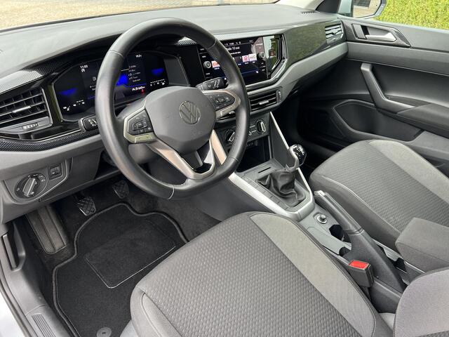 Volkswagen POLO 1.0 TSI Life Business *Carplay