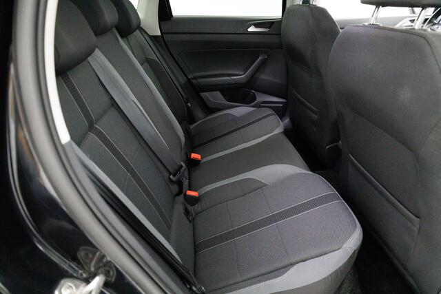 Volkswagen POLO 1.0 TSI Highline 116PK Adative Cruise | App-connect | Stoelverwarming Climate control, Privacy glas, PDC v+a
