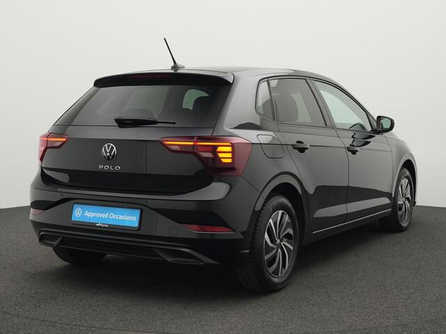 Volkswagen POLO 1.0 TSI 95 pk | Navigatie | Stoelverwarming | Parkeersensoren voor/achter