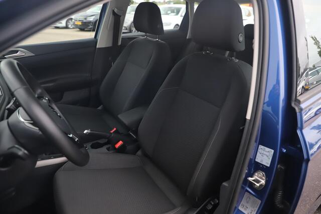Volkswagen POLO 1.0 TSI Comfortline Business 95PK Navigatie Carplay Android Climate Control Adaptive Cruise 17 inch Pretoria Zwarte Velgen Parkeersensor