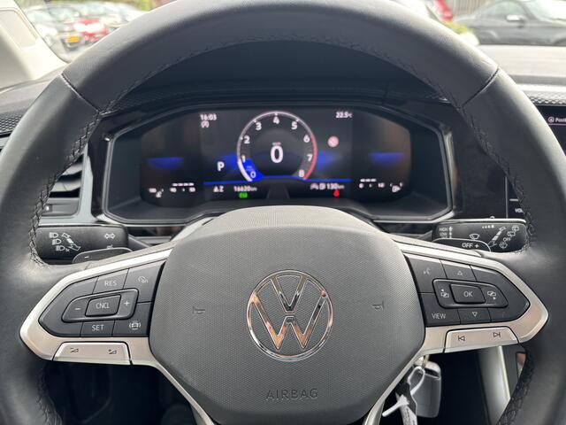 Volkswagen POLO 1.0 TSI Life Business Automaat Navigatie / Camera / Stoelverwarming