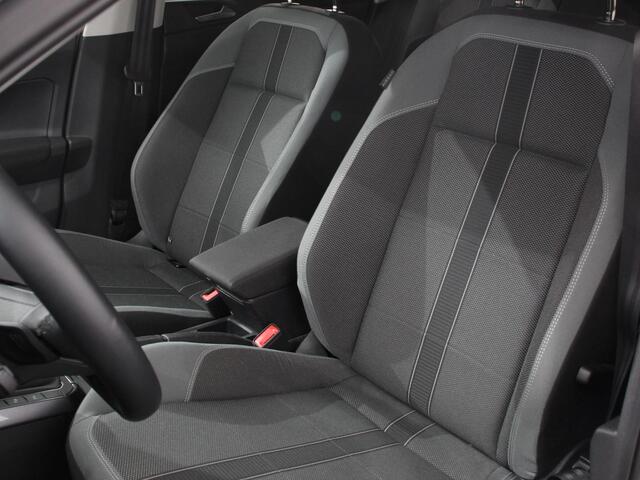 Volkswagen POLO 1.0 TSI 110pk DSG Style | Navigatie | LED | Adaptive cruise control | Apple carplay/ Android auto | Parkeersensoren | Verwarmde voorstoelen | Radio/ DAB | Lichtmetalen velgen