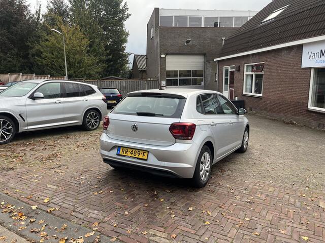 Volkswagen POLO 1.6 TDI Comfortline ADD CRUISE NAVI CARPLAY