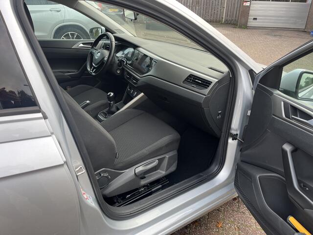 Volkswagen POLO 1.6 TDI Comfortline ADD CRUISE NAVI CARPLAY