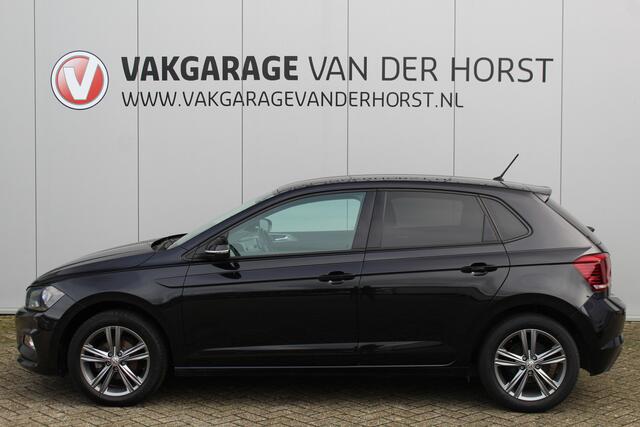 Volkswagen POLO 1.0-95pk TSI Comfortline. Zeer nette, sportieve en keurig onderhouden VW Polo. Trekhaak met afneemb. kogel, pdc v/a, volautm., camera, airco, cruise, navi, lmv etc.
