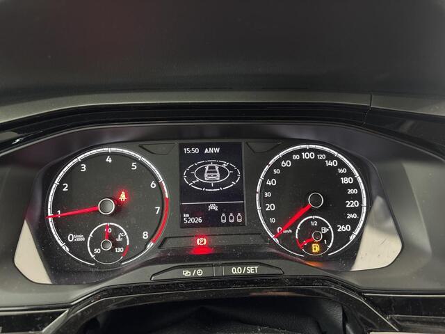 Volkswagen POLO 1.0 TSI Comfortline EXE | Navigatie | 16" | Privacy Glass | VERWACHT