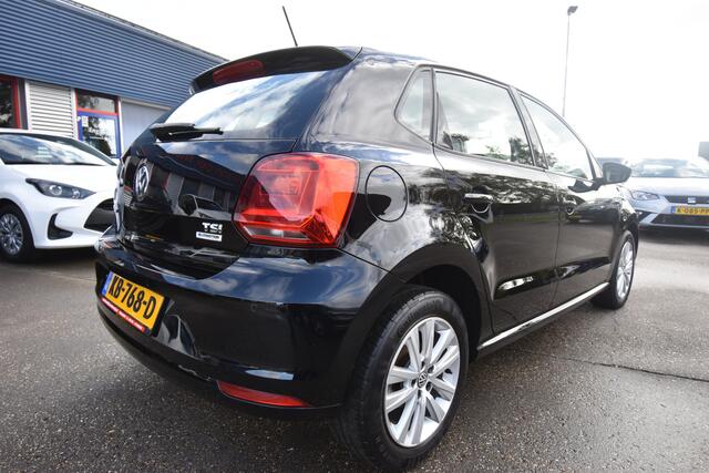 Volkswagen POLO 1.2 TSI Highline , NAVI , LMV15 , PDC V+A , AIRCO , CR CONTROL ,