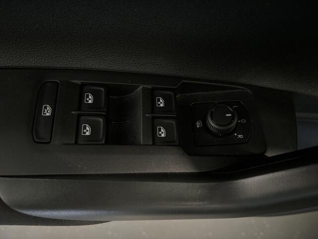 Volkswagen POLO 1.0 TSI 95pk Life · Apple/Android Car Play · Airco · Navigatie · P-Sensoren · Getint Glas · Verkeersbord Detectie · 15'' Inch · Garantie t/m 11-09-2027 of 100.000km