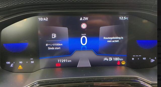 Volkswagen POLO 1.0 TSI 95 Pk Life Business Navigatie Ledkoplampen Lichtmetalen Velgen Parkeersensoren V+A ACC Stoelverwarming Dab Extra Getint Glas NL Auto