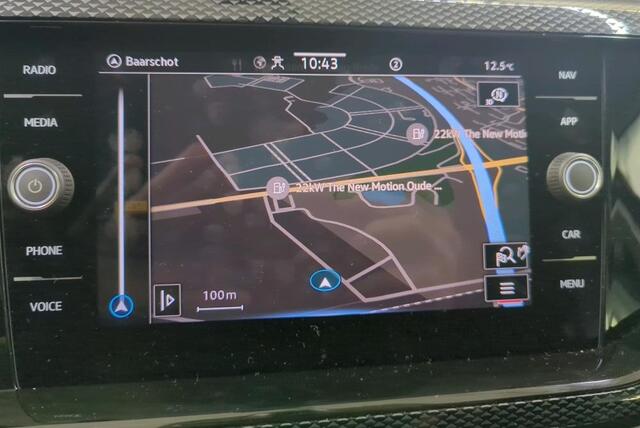 Volkswagen POLO 1.0 TSI 95 Pk Life Business Navigatie Ledkoplampen Lichtmetalen Velgen Parkeersensoren V+A ACC Stoelverwarming Dab Extra Getint Glas NL Auto