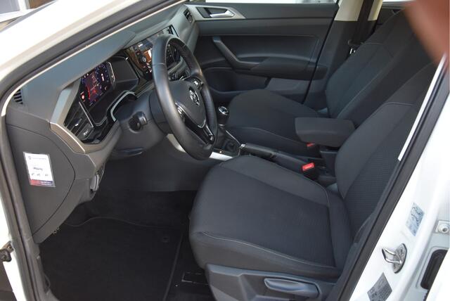 Volkswagen POLO 96 PK TSI virtueel cockpit camera pdc NAP 1e eigenaar