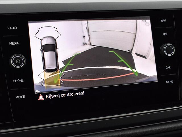 Volkswagen POLO 1.0 TSI 95pk DSG R-Line · Apple/Android Car Play · Camera · P-Sensoren · Getint Glas · 16'' Inch · Garantie t/m 24-11-2028 of 100.000km