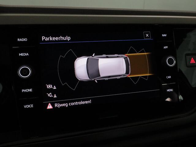 Volkswagen POLO 1.0 TSI Comfortline 95 pk Automaat (DSG) | Navigatie | Parkeersensoren | Adaptieve cruise control | Apple Carplay/Android Auto |