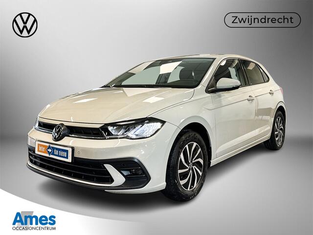 Volkswagen POLO 1.0 95pk TSI Life Edition Achteruitrijcamera (Rear View) | Parkeersensoren voor en achter | 'App-Connect' smartphone integratie