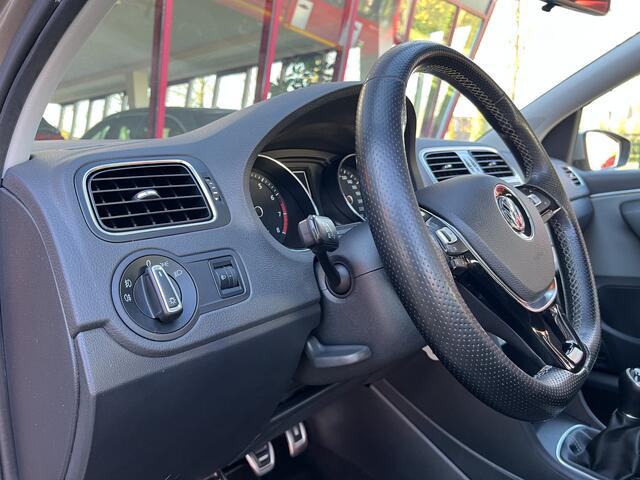 Volkswagen POLO 1.2 TSI Highline | Cross Polo | CC | Stoelverw. | Parkeersensoren |