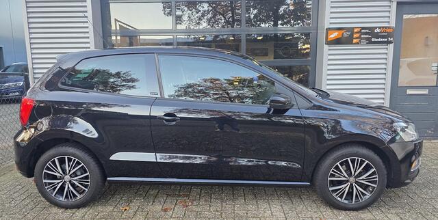 Volkswagen POLO 1.0 ALLSTAR **CLIMA-APK-CRUISECTRL**