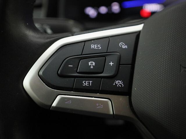 Volkswagen POLO 1.0TSI/95PK Life · Navigatie · Parkeersensoren · Apple/Android · Garantie tot februari 2027 of 100000km.