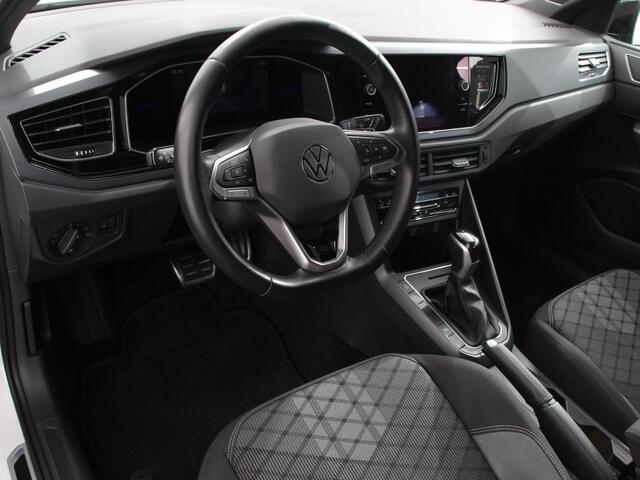 Volkswagen POLO 1.0 TSI R-Line DSG Navigatie App Connect Climate Control DAB LED Parkeer sensoren Cruise control adaptive Lichtmetalen velgen