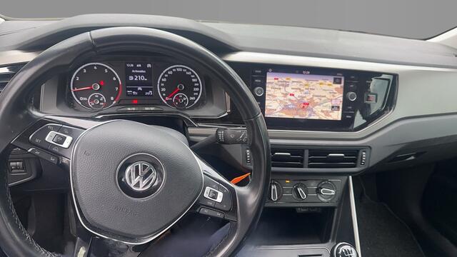 Volkswagen POLO 1.0 TSI 96pk Comfortline Executive / Navigatie / Adaptive Cruise / Parkeersensoren