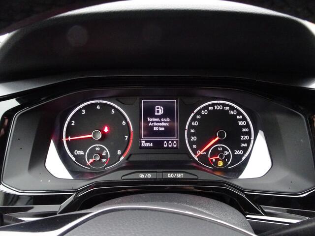 Volkswagen POLO 1.0 TSI Comfortline Business Automatische airco, navigatie, cruise controle, parkeersensoren voor en achter, achteruitrijcamera, enz.