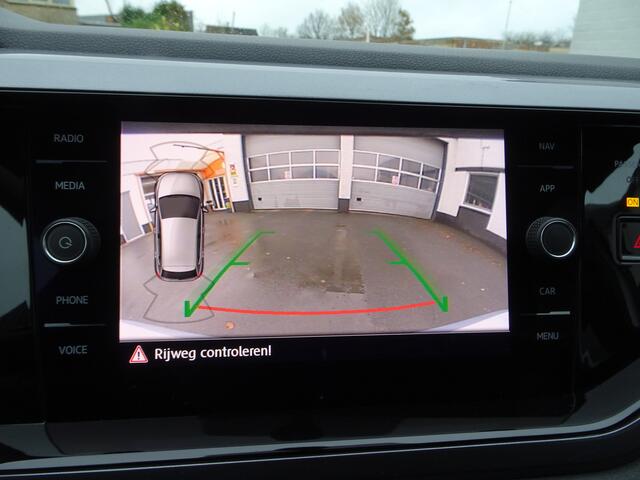 Volkswagen POLO 1.0 TSI Comfortline Business Automatische airco, navigatie, cruise controle, parkeersensoren voor en achter, achteruitrijcamera, enz.