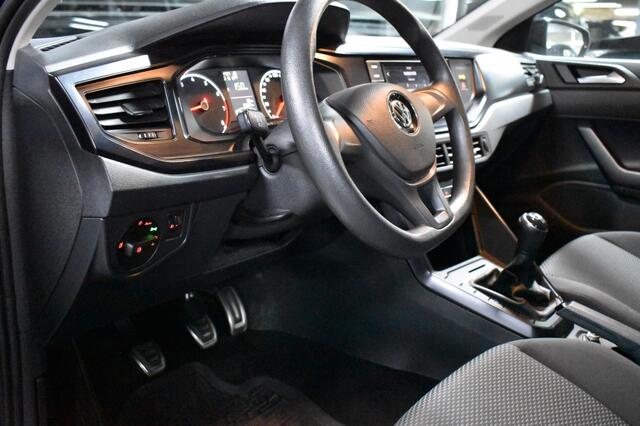 Volkswagen POLO 1.0 MPI Comfortline AIRCO LMV AUDIO