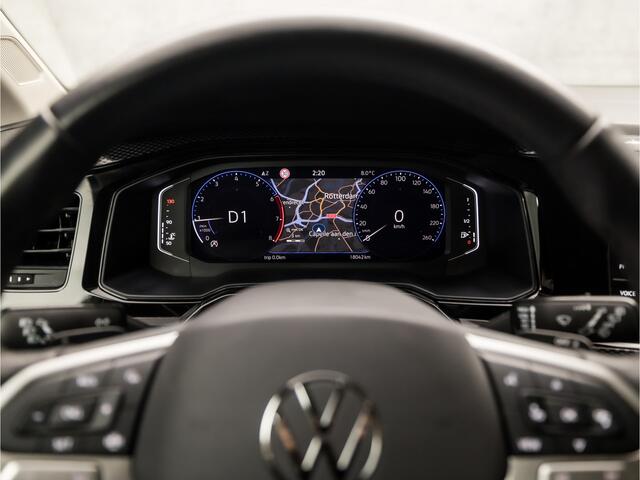 Volkswagen POLO 1.0 TSI Sportline Automaat (VIRTUAL COCKPIT, APPLE CARPLAY, GROOT NAVI, CAMERA, KEYLESS, SPORTSTOELEN, GETINT GLAS, LM VELGEN, NIEUWSTAAT)