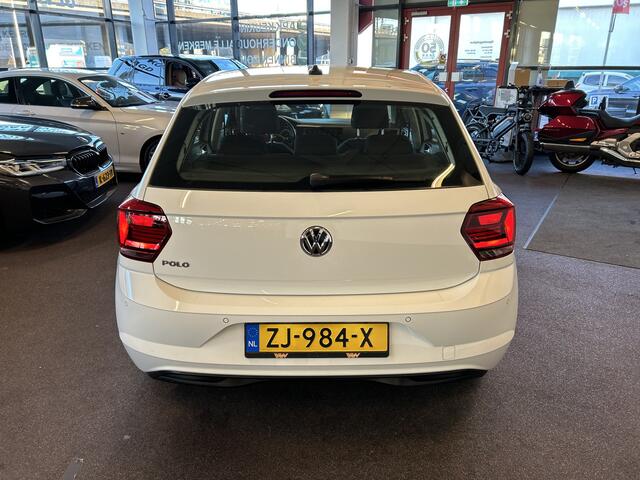 Volkswagen POLO 1.0 TSI Highline Automaat | Automatisch inparkeren | Adaptieve cruise control | Adaptief onderstel | 360 Parkeersensoren | Climate control | Apple carplay | Navigatie | Nederlands geleverd