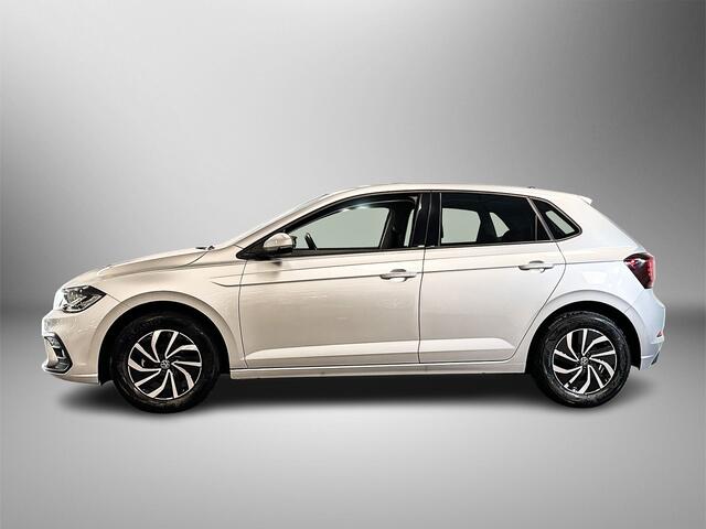 Volkswagen POLO 1.0 95pk TSI Life Edition Voorstoelen verwarmd | Parkeersensoren voor & achter | Achteruitrijcamera