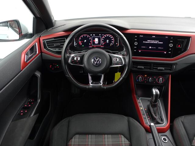 Volkswagen POLO 2.0 TSI GTI Aut- Panoramadak, CarPlay, Android Auto, Stoelverwarming, Dynamic select, Camera